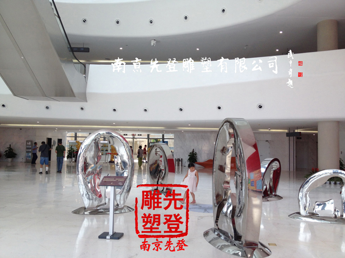 R治P䓵Щ